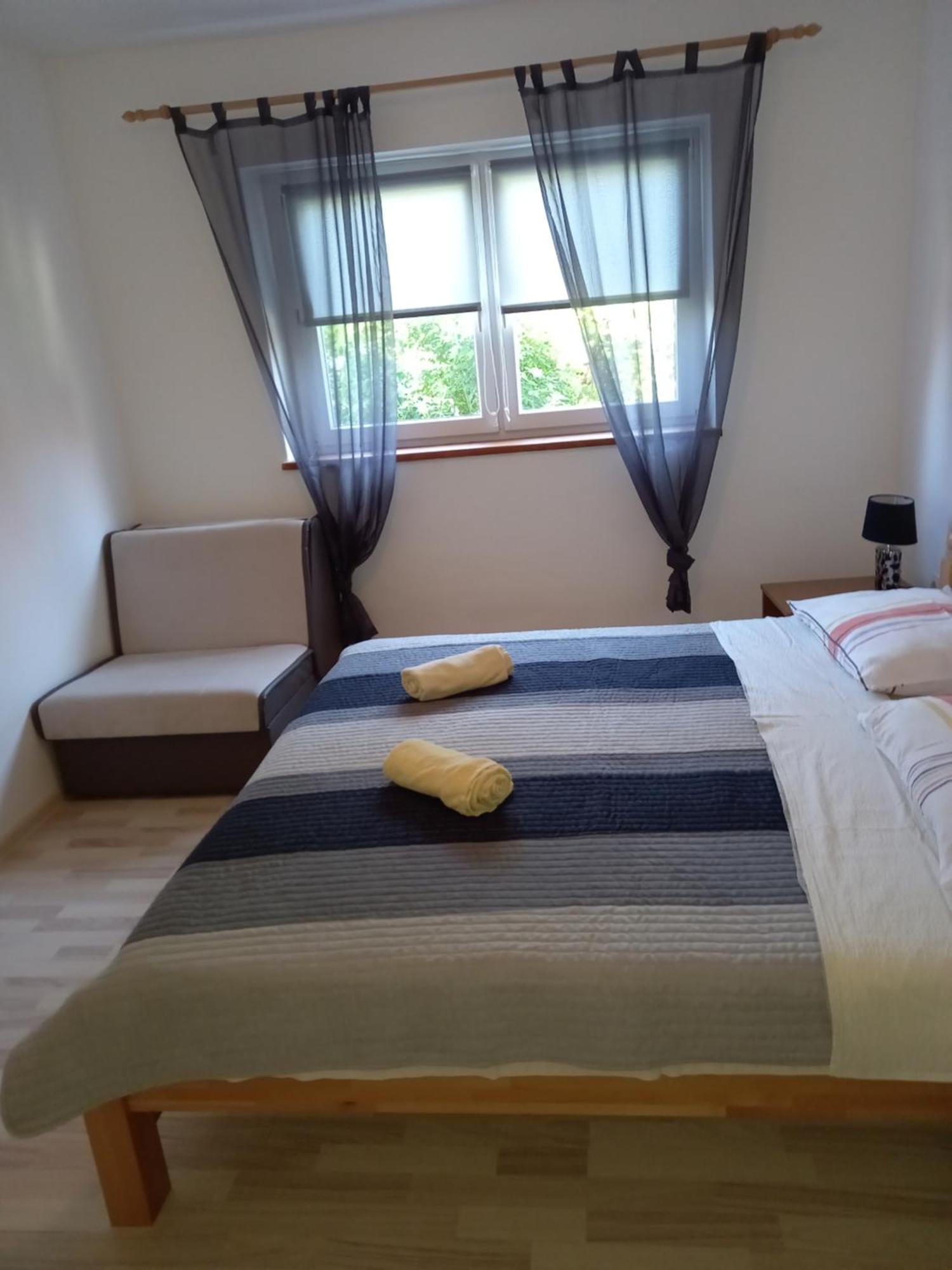 Ferienwohnung Apartman Filip Smoljanac Exterior foto